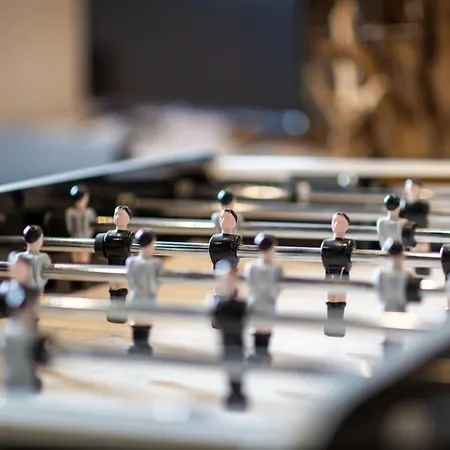 Jonathan Avec Place De Parking *